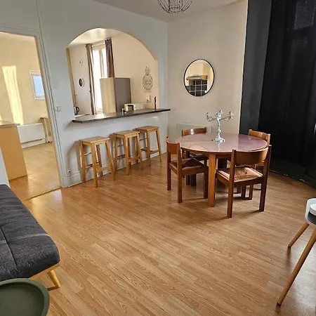 Le Rietz 2, Spacious And Bright Apartment
